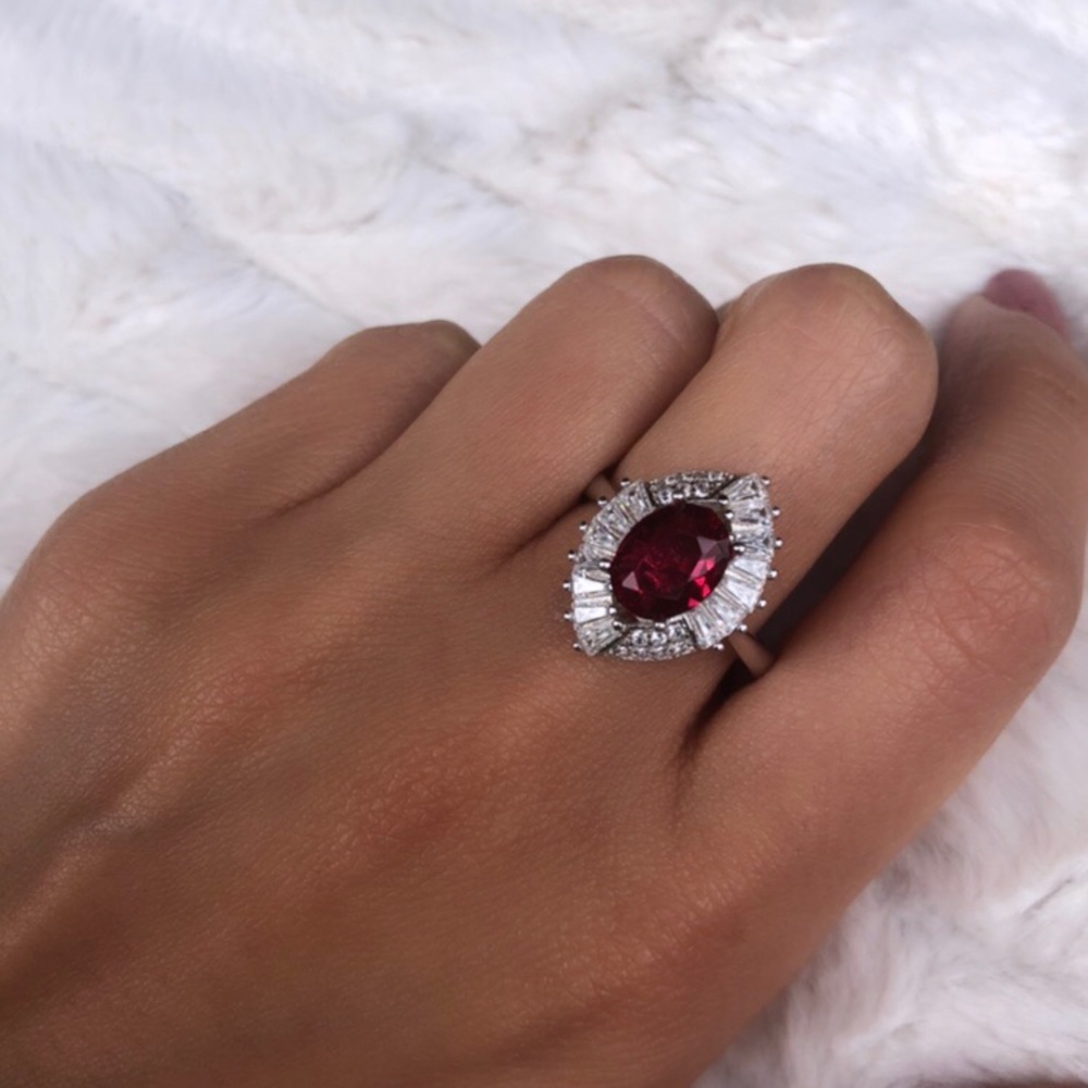 Sterling silver jewelry ring with garnet gemstone